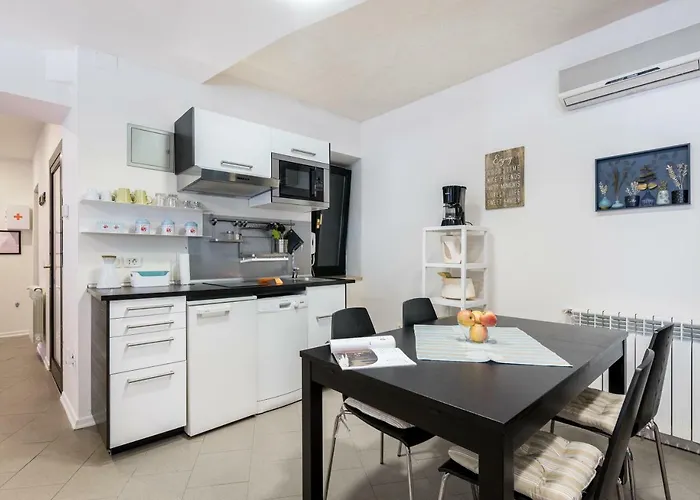 White&blue Center App Apartman